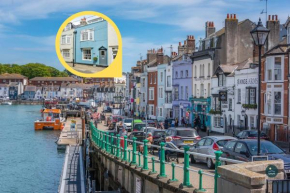 Cobb Cottage - Harbourside permit parking